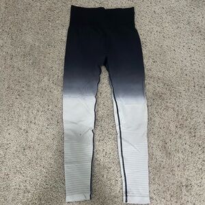 Zyia active black and white ombré compression leggings